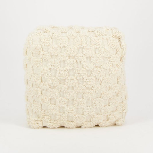 Handgemaakte Boande poef van 100% schapenwol in een blokjes patroon.