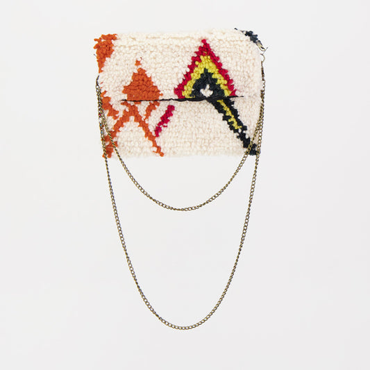 Handgemaakte Colourstone tas, vervaardigd van 100% schapenwol en gemaakt van Oued Zem-kleden uit Marokko. 