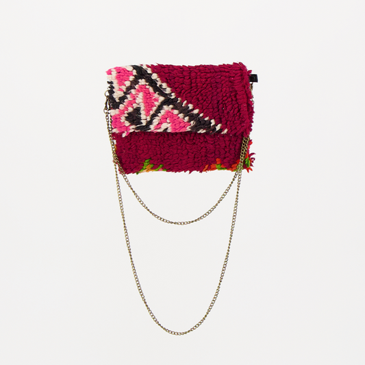 Handgemaakte Oasis tas, gemaakt van kleurrijke vintage Boujaad-kleden van 100% schapenwol uit Marokko, met unieke patronen en kleuren.